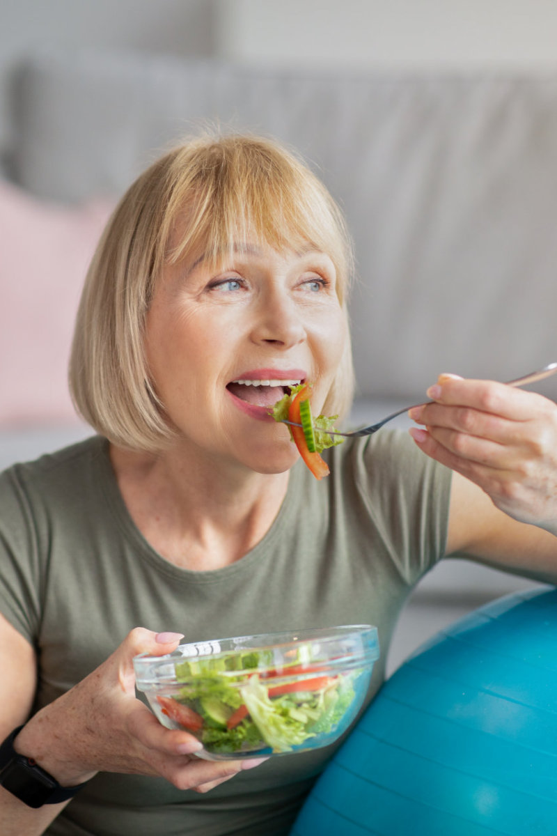 woman eating healthy food